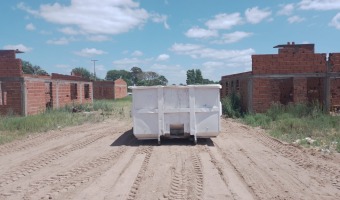 CORRALN INSTAL UNA NUEVA BATEA Y AVANZA CON LA LIMPIEZA DE LA CIUDAD
